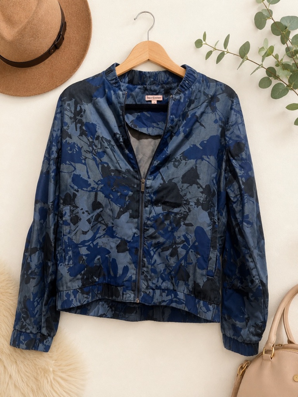 Juicy Couture 100% Lyocell Blue Floral Bomber Jacket Size Small